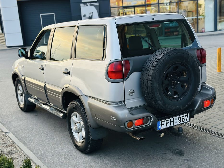 Продам Nissan Terrano 2.7 Dizel 4х4 в хорошем состоянии