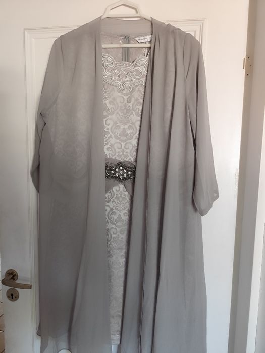 Sukienka na wesele dla dojrzałej ,eleganckiej pani.