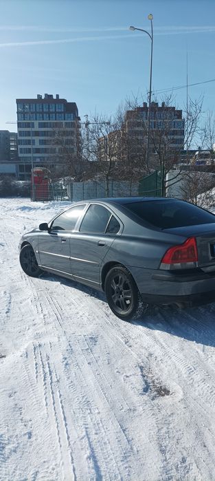 Volvo s60 2003р 2.4 диз по тех паспорту