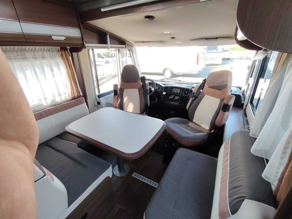 Autocaravana DETHLEFFS i7150 cama central