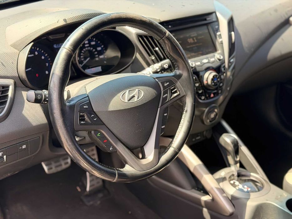 Hyundai Veloster Turbo      2015