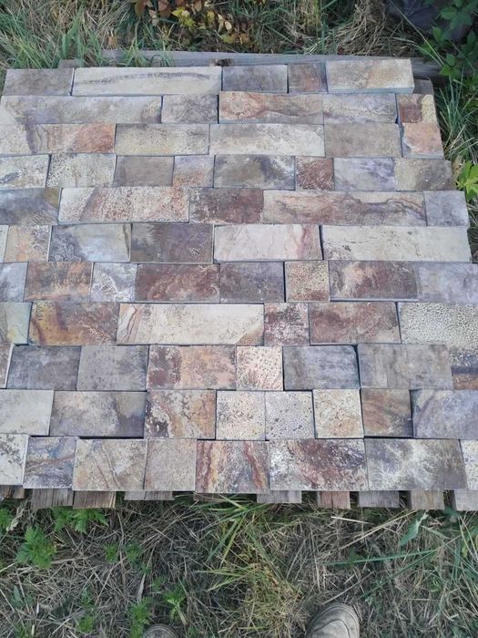 Бруківка з каменя товщина 3см+