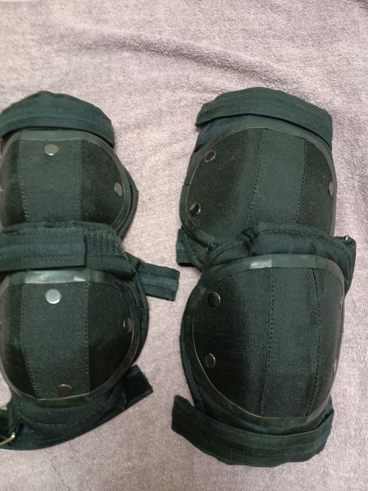 Наколінники-налокотніки нові комплект