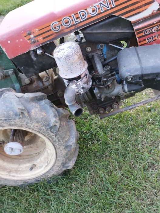 Glebogryzarka z napędem, ciągnik jednoosiowy Goldoni