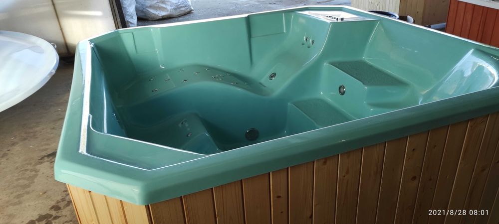 Jacuzzi całoroczne balia basen dysze hydromasaż air grzałka pokrywa