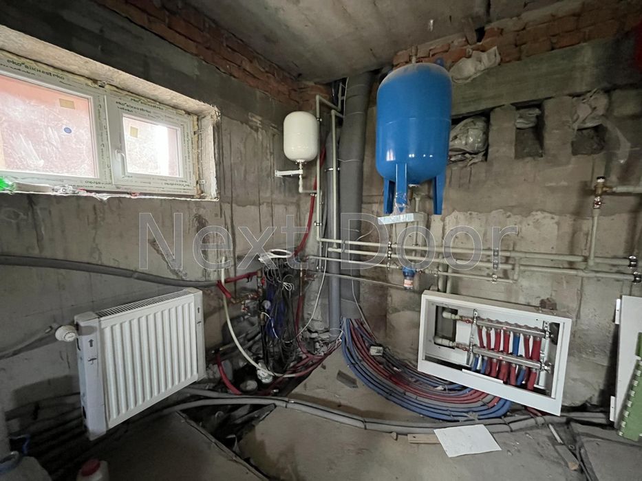 Здам будинок з садом у Лютежі, Лесі Українки 20