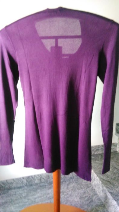 Tenho para venda vários modelos de camisolas