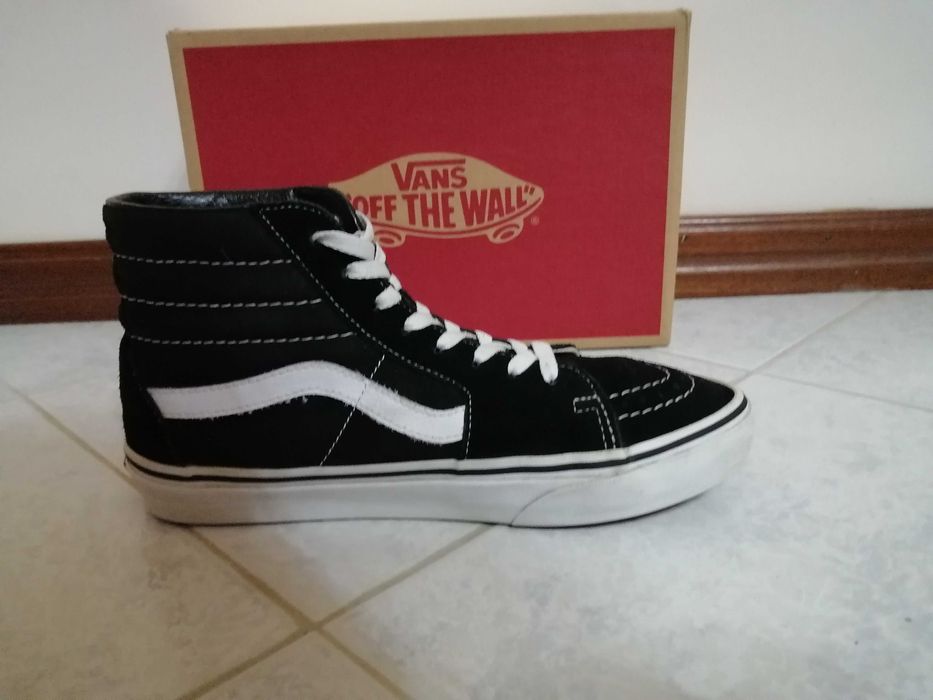 Ténis Vans SK8-HI Pretas e Brancas
