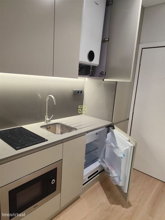 T0 Com Al Registado | 861–1.108 €/Mês | Exploração Turística | Porto