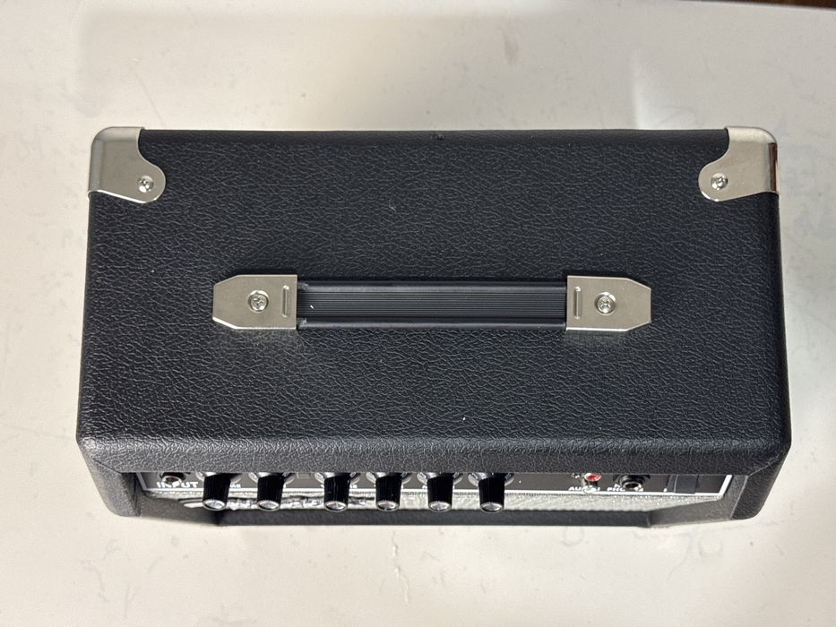 Amplificador /combo Fender Frontman 15G