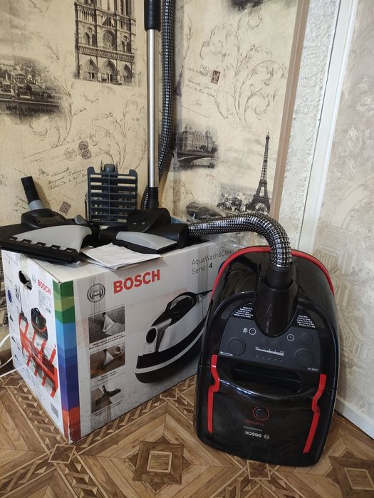 Пылесос Bosch AquaWash & Clean Serie | 4