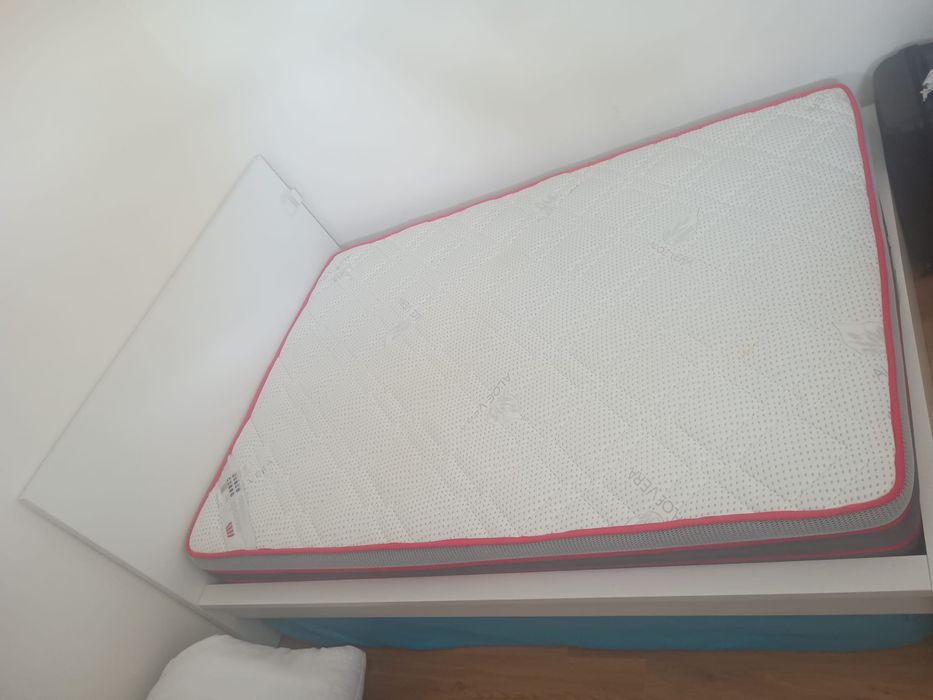 Cama ikea pouco tempo de uso