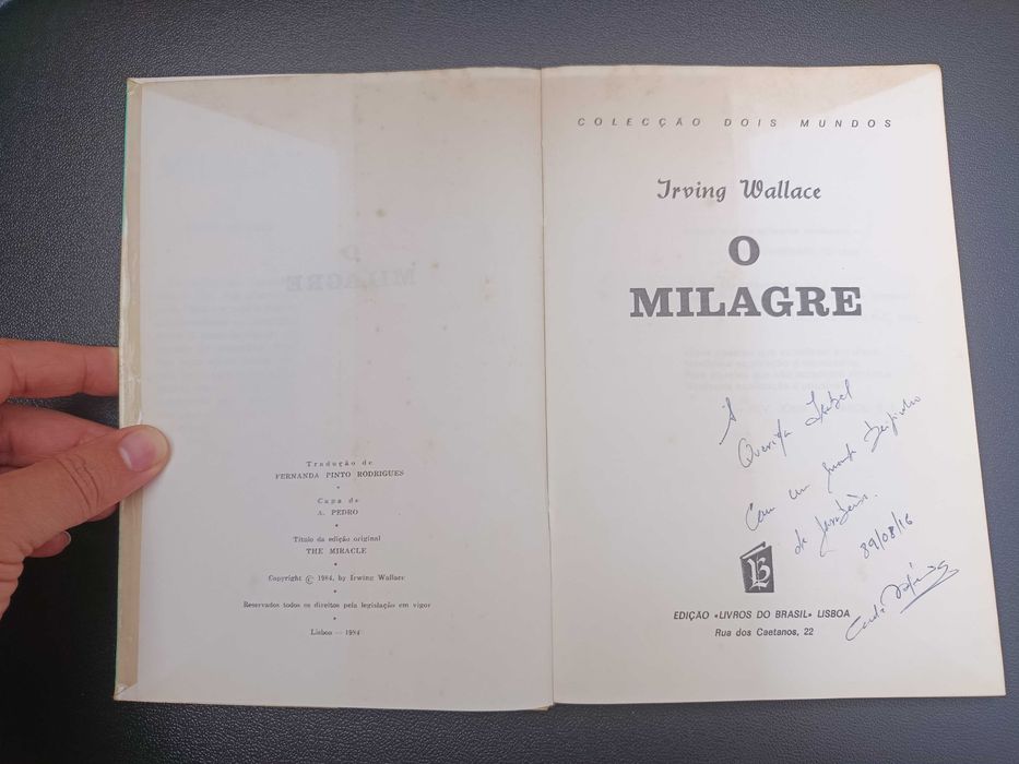 Livro "O Milagre", de Irving Wallace