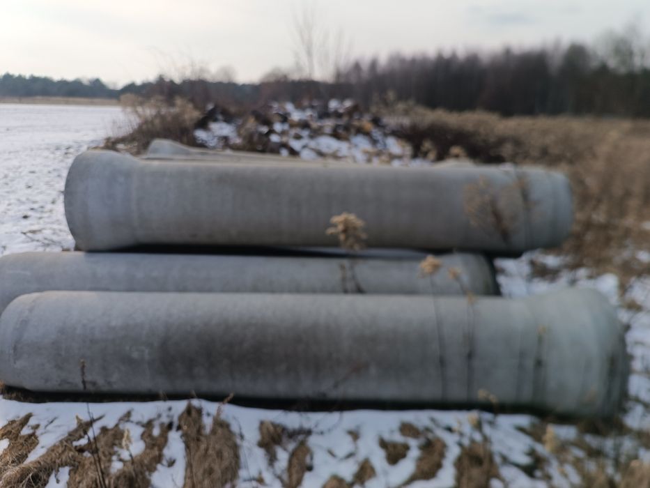 Rury betonowe na mostkis ¢40 cm