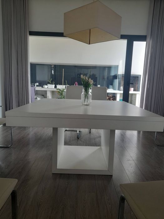 Mesa quadrada 140x140  branca