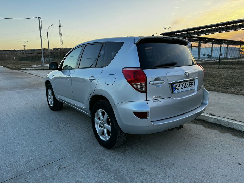 Toyota rav 4 2.2  дизель 2009 рік d4d