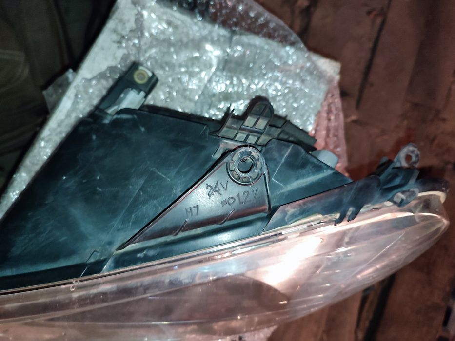 Фари Peugeot 206 оригінал