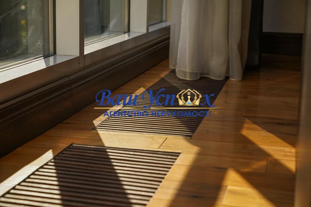 Продаж офicу  Староноводницкая 13 б , метро Печерск . Tsarsky