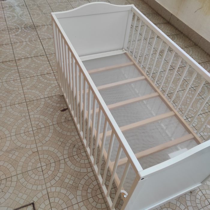 Berço para bebé IKEA