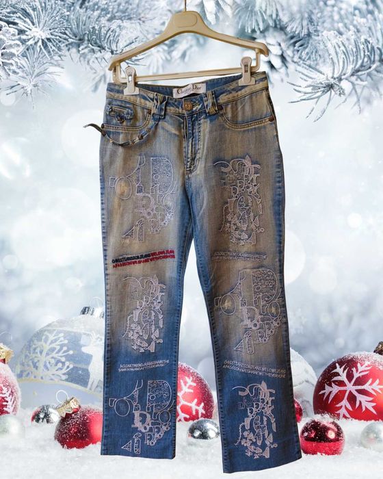 Джинси жіночі з вишивкою Christian Dior