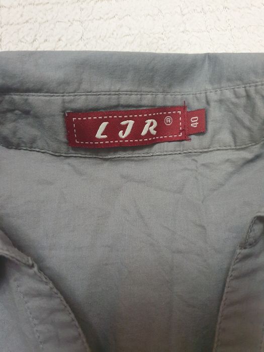 Wiązana bluzka z zamkiem 40