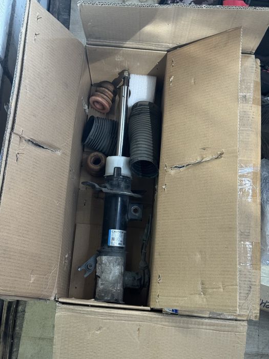 Стойки амортизаторы перед Linkoln mkz