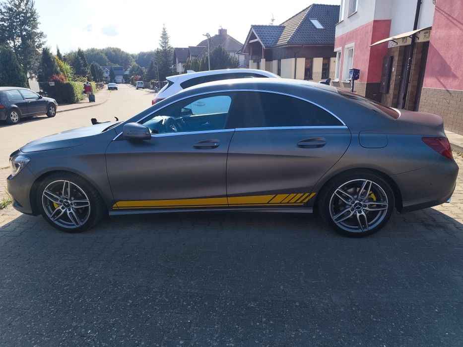 Mercedes CLA 200