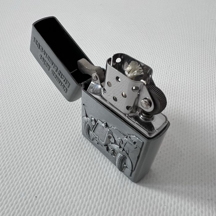 Набор безиновая зажигалка Kantai A8 + бензин форма Zippo