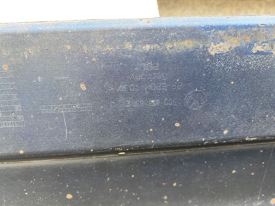 Listwy progowe, progi do Passat b6 R36.