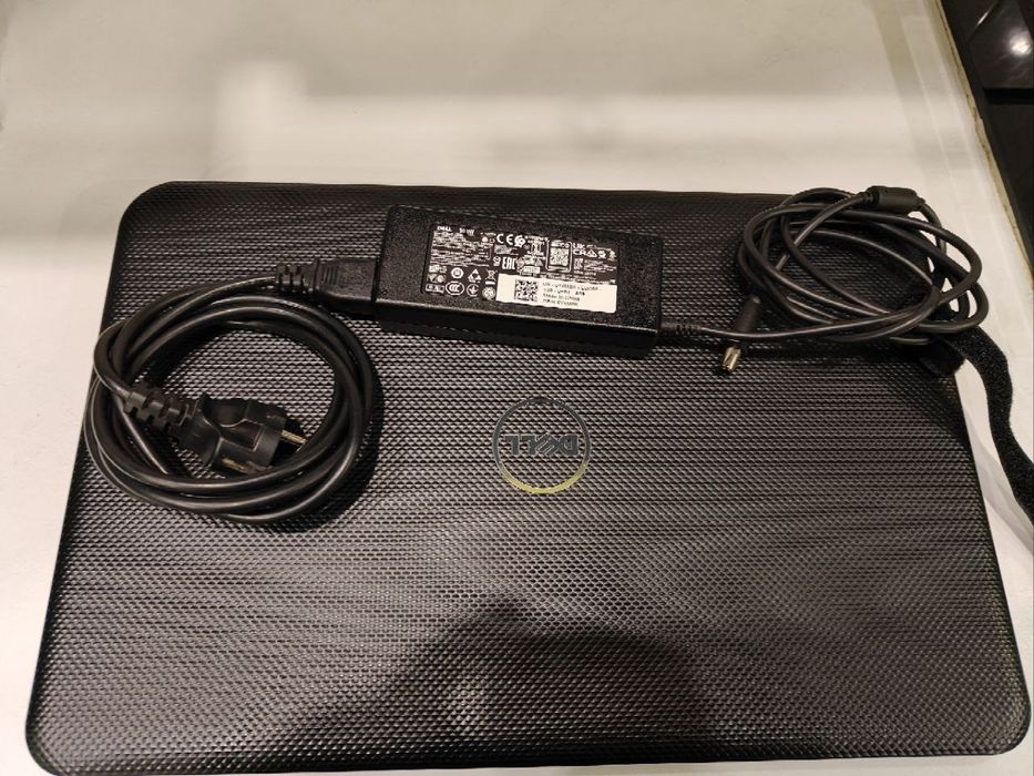 Ноутбук Dell 17" Inspirion 3737-5676 i5-4200U 12 GB DDR3 SSD 256 GB