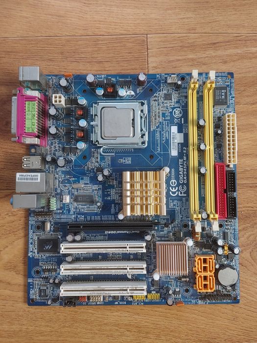 материнська плата gigabyte ga945plm