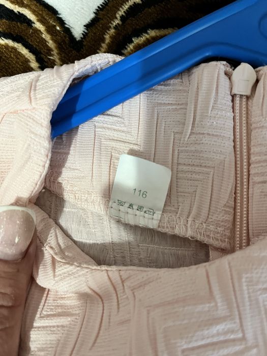 Плаття на дівчинку