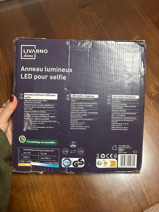 Ringlight nova em caixa