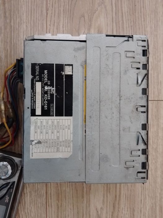 Radioodtwarzacz samochodowy JVC KD-G161 RADIO CD
