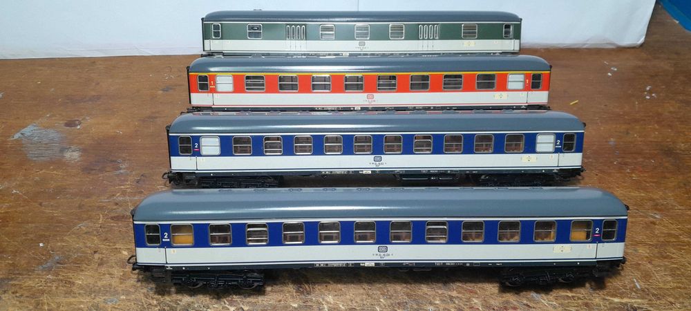 Conjunto de carruagens Marklin h0 ref. 40541 com pintura "POP" na sua caixa original