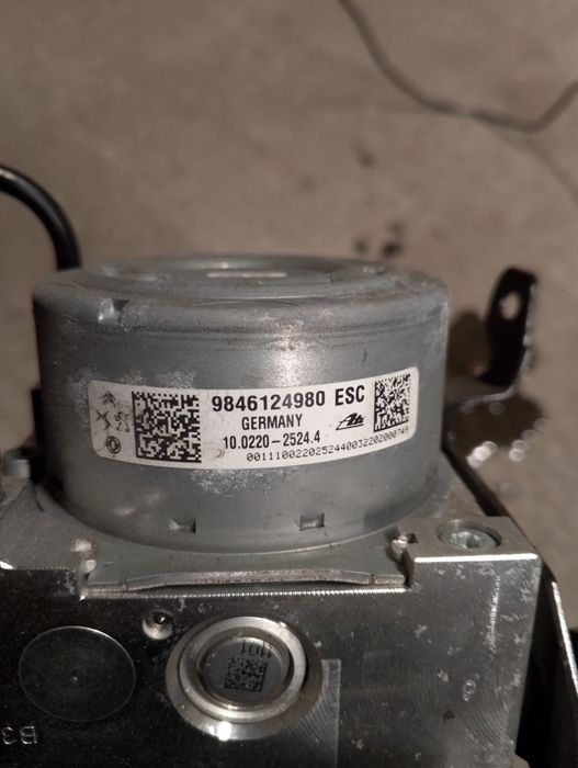 Peugeot 208 pompa ABS pedały serwo