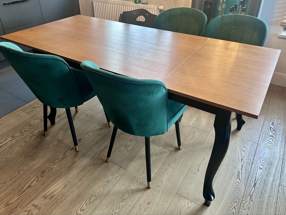 Stół drewniany rozkładany