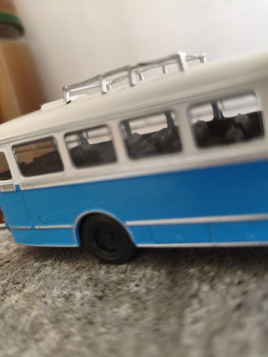 Моделька автобуса SAN H-100A масштаб 1/43