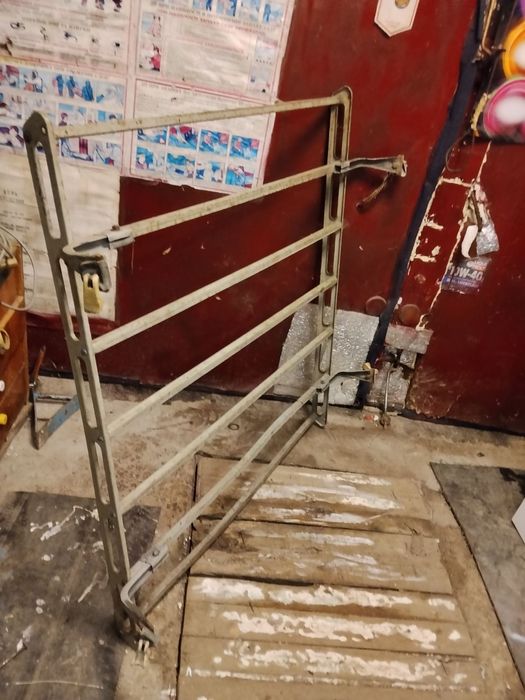 Продам універсальний  багажник на дах авто