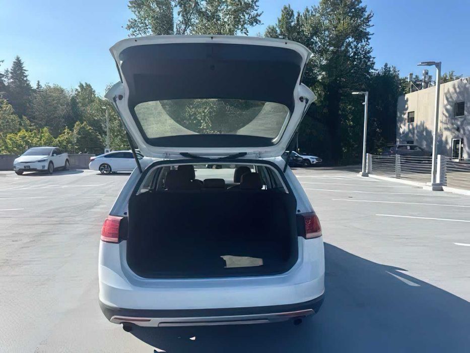Volkswagen Golf Alltrack      2018