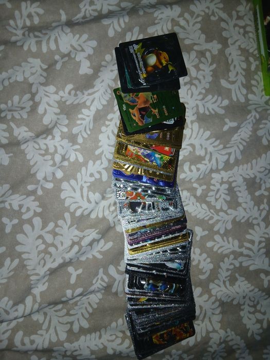 Cartas pokemon douradas,Prateadas ,azuis e atc...