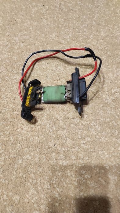 Резистор печки на Рено Меган 2