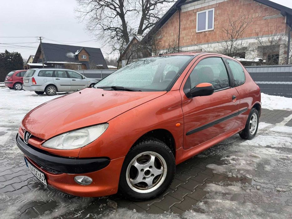 ** Peugeot 206 ** 1.1 Benzyna z Gazem  ** 2003r Oszczędny Zadbanny **