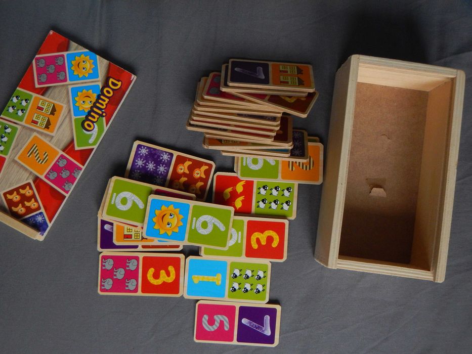 Domino Sklejka drewniane pudelko Kompletne