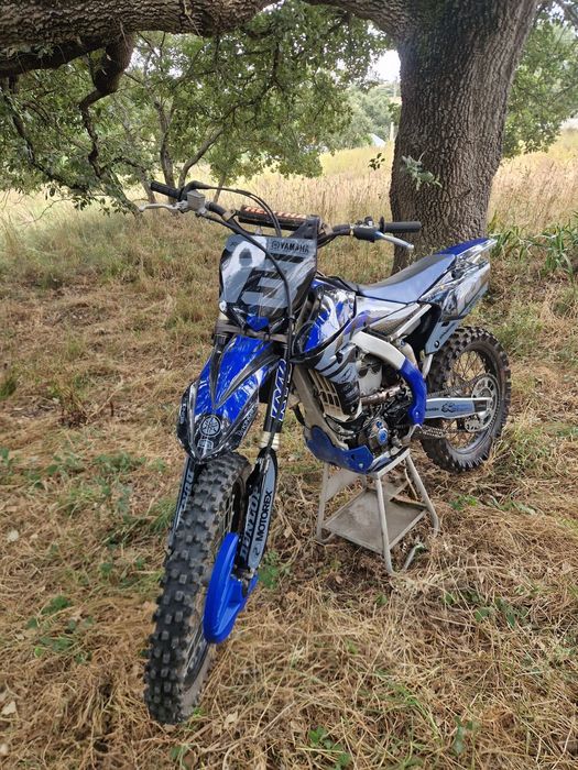 Yamaha YZF 250 – 2016 | Impecável | Original