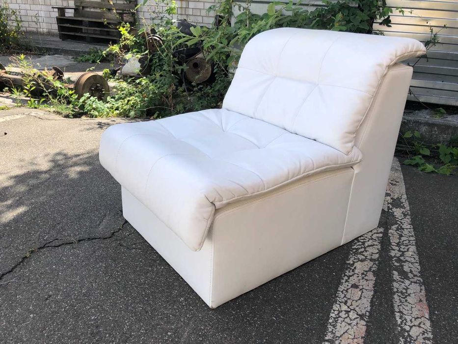 Крісло/секційний диван для офсів/салонів краси під перетяжку/чистку