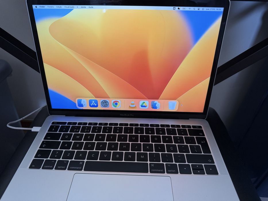 MacBook Pro 2017 8Gb RAM509832930348257283