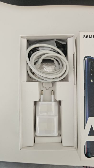 Samsung Galaxy A70 6Gb RAM - 128Gb + 3 capas