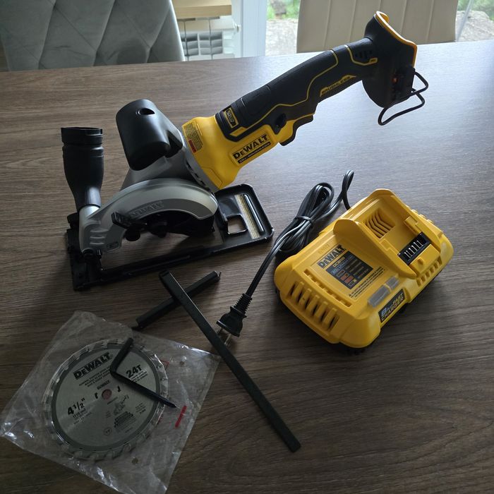 DeWalt DCS571B Pilarka Tarczowa