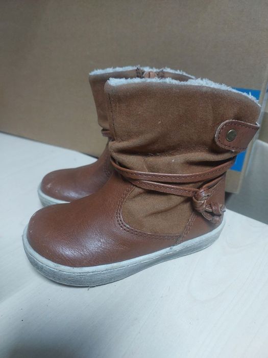 Сапожки 21р. Коричневі на дівчинку на 1рік